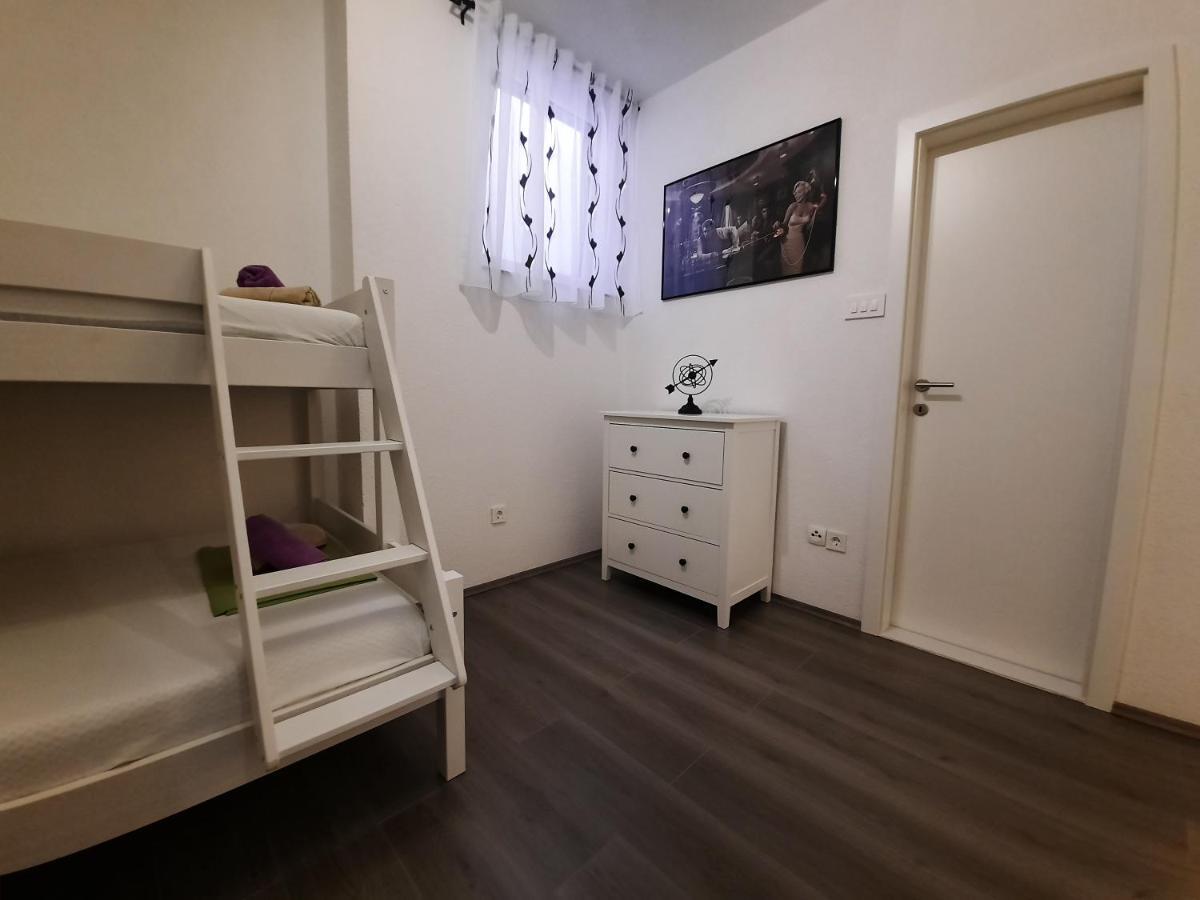 마카르스카 Apartman The Godfather 아파트 외부 사진