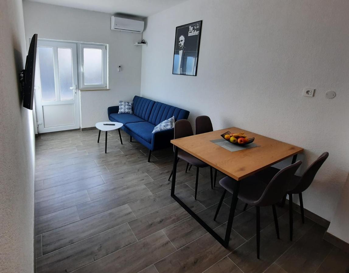 마카르스카 Apartman The Godfather 아파트 외부 사진